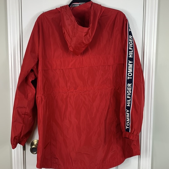 Tommy Hilfiger red hooded, long sleeved, full length zipper jacket medium. - Picture 7 of 9